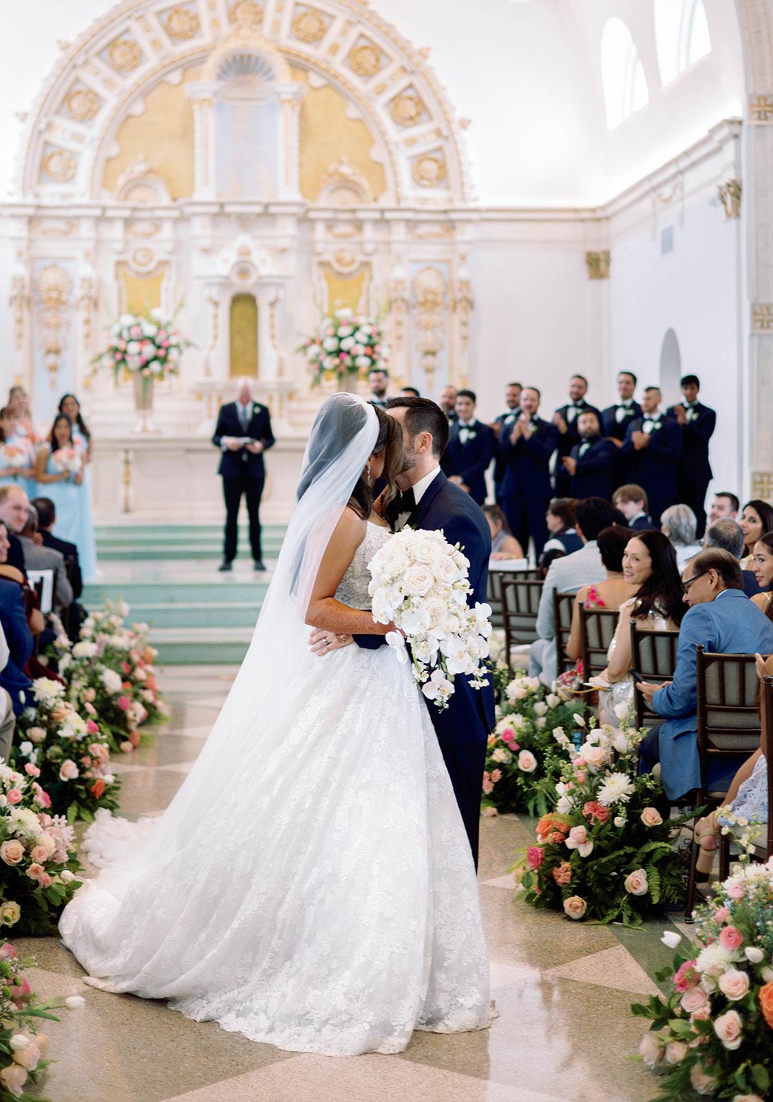 Garden of Dreams – Handcrafted 3D Floral Veil in Ivory