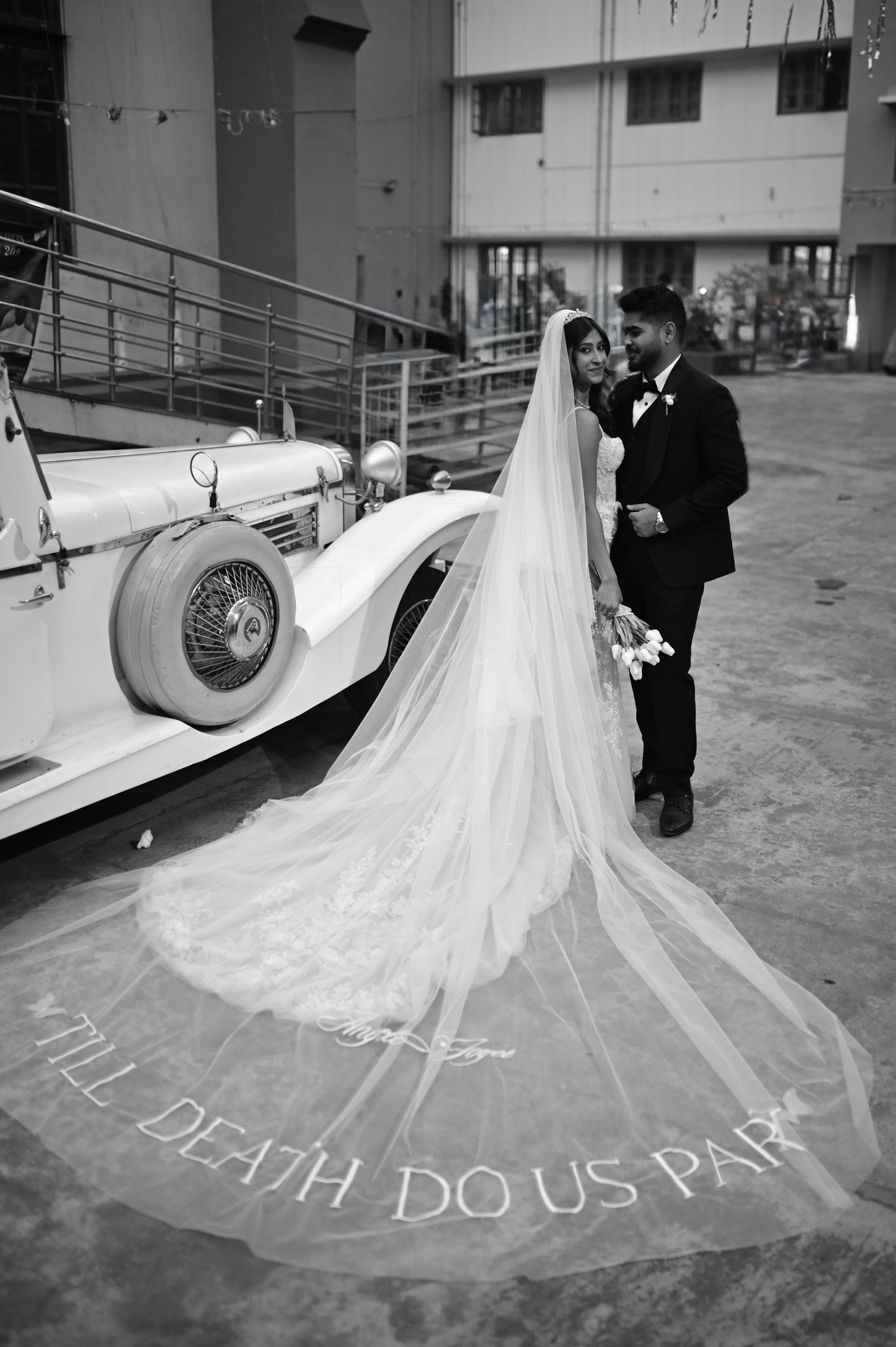 Hailey : "Till Death Do Us Part" quoted 2-tier Ivory white Cathedral Length Veil