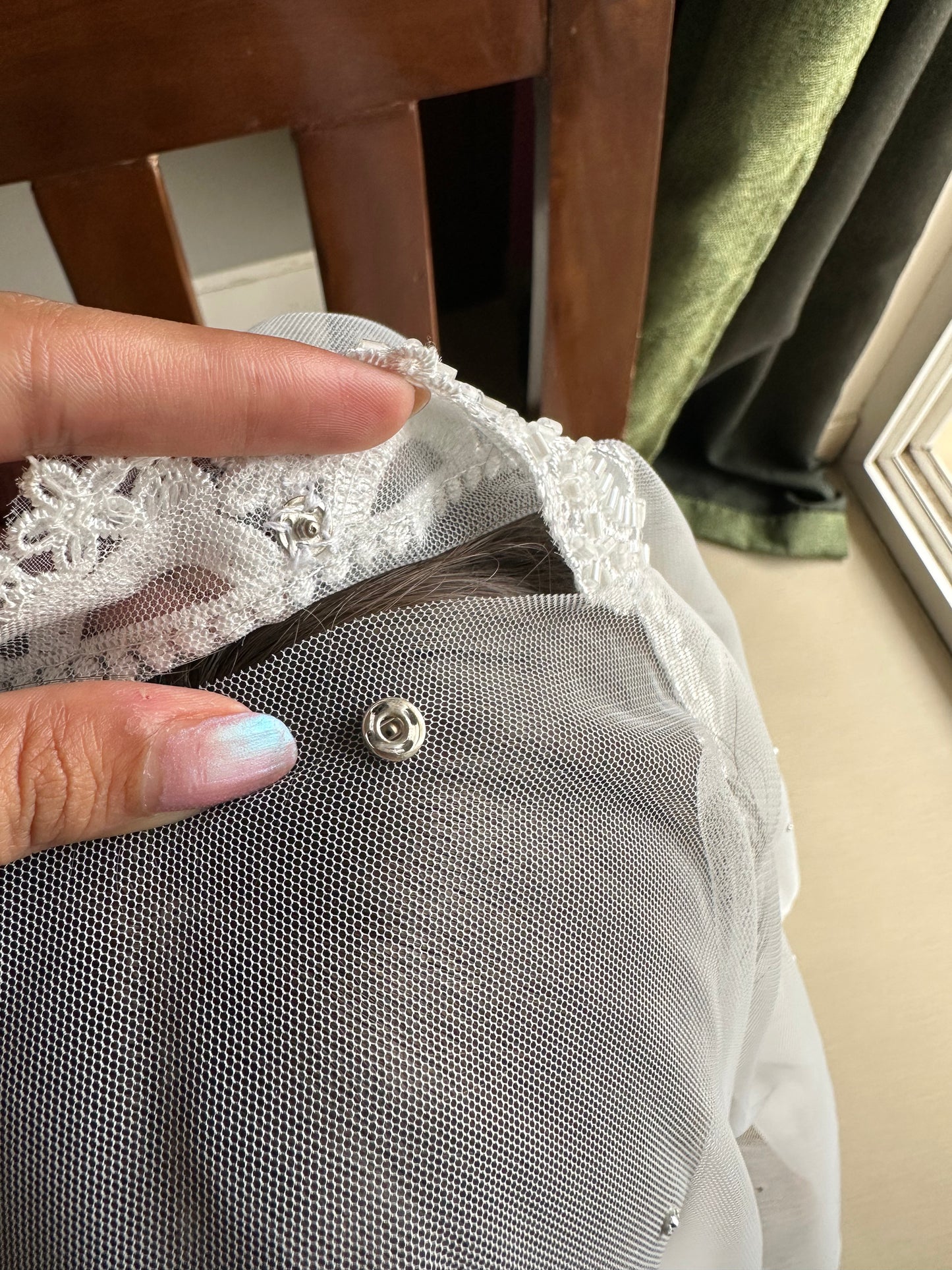 Noor : White long Veil with A detachable Blusher